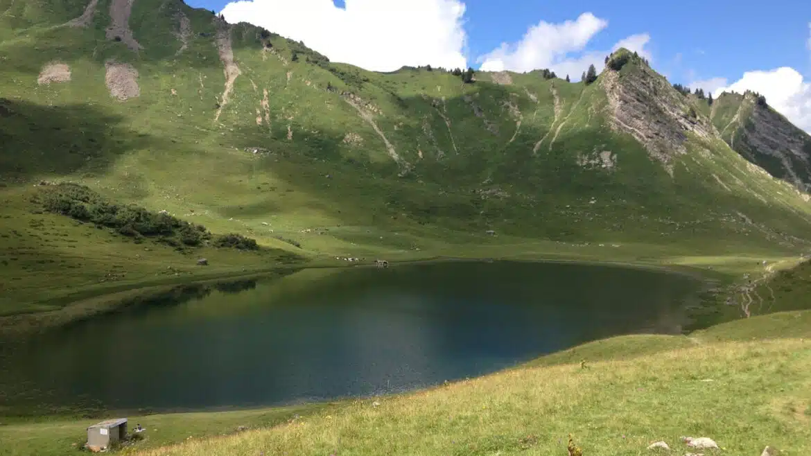 Découvrez l'hébergement insolite dans le Jura pour une escapade en amoureux