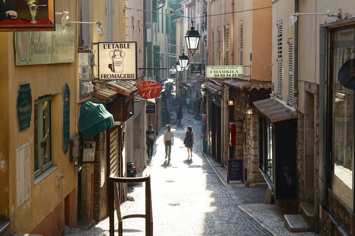 10 meilleures destinations pour avoir du soleil en avril en france
